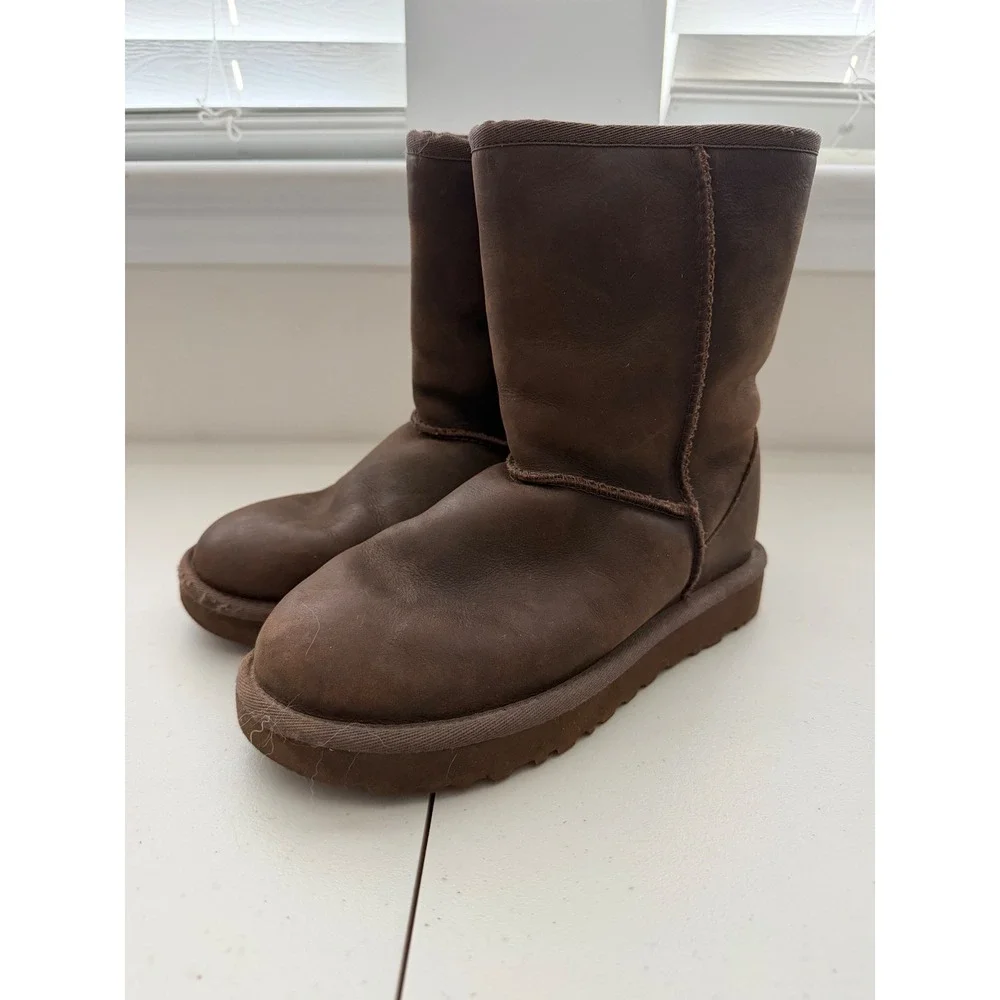 UGG Women Classic Short Leather Boots Chocolate Brown 1016559 Mid Calf Boots 5